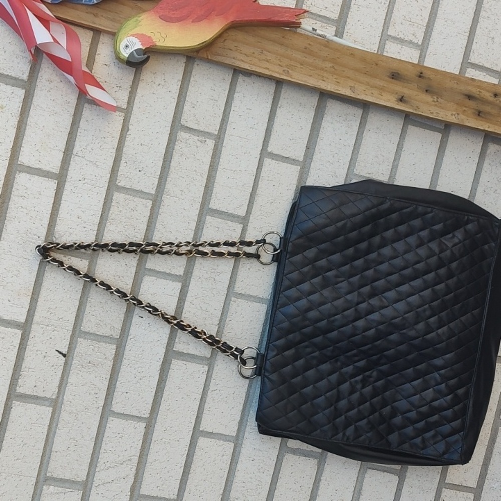 Black PocketBook
